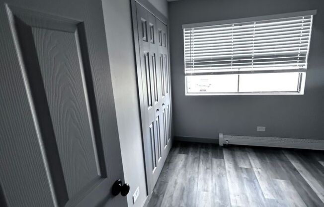 3 beds, 1 bath, 1,000 sqft, $1,650, Unit 3014 2N