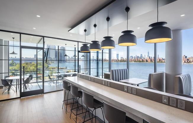 1 bed, 1 bath, $3,667, Unit 816