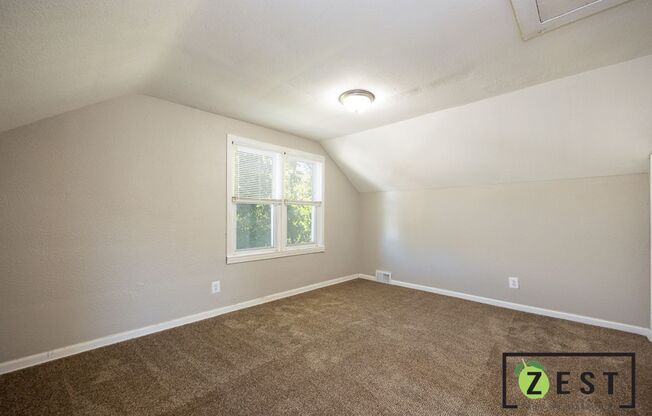 3 beds, 1 bath, $1,300