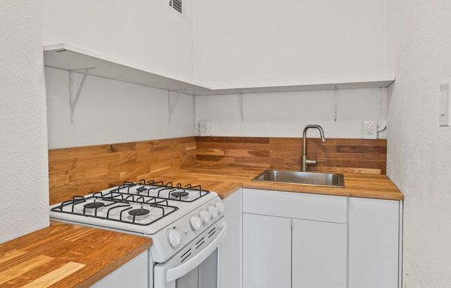 1 bed, 1 bath, 500 sqft, $925, Unit 506