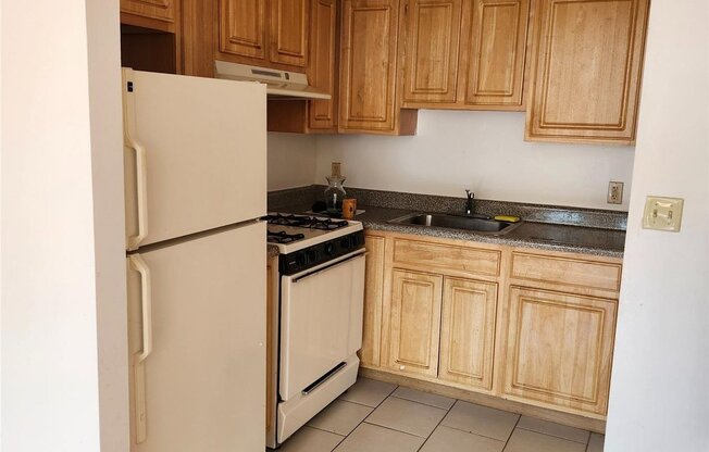 1 bed, 1 bath, $2,300, Unit 2