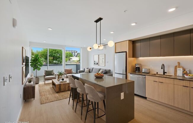 1 bed, 1 bath, 421 sqft, $1,795, Unit 408