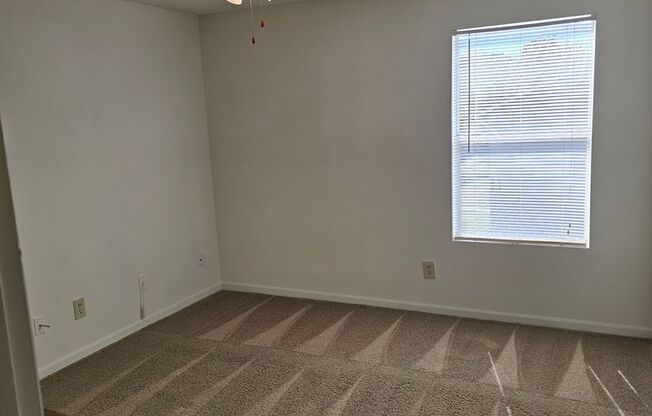 1 bed, 1 bath, 709 sqft, $830, Unit PG 0933