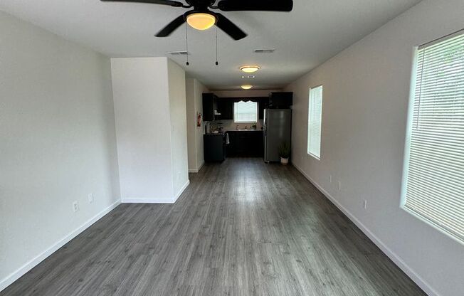 2 beds, 1 bath, $745, Unit Apt. 6