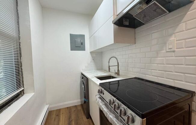 30 E 127 ST