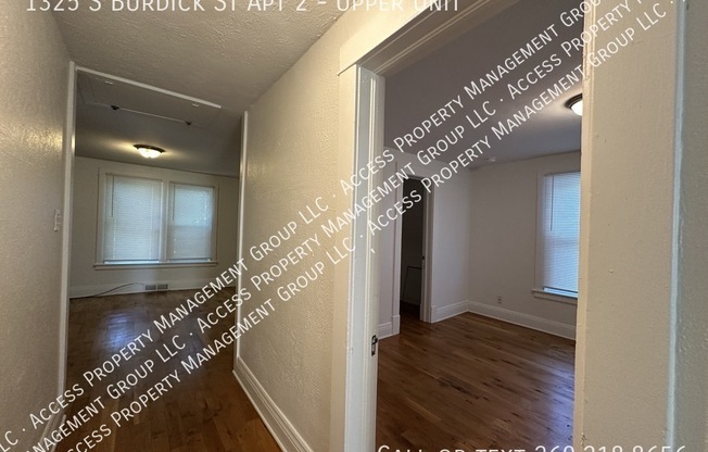 1325 S BURDICK ST