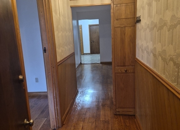 4 beds, 1 bath, 2,000 sqft, $3,800, Unit 1