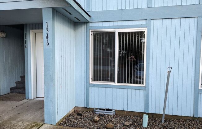 1340-1376 W Locust St