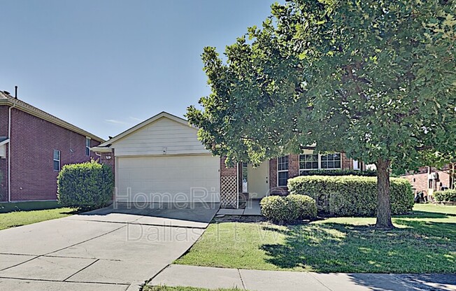702 RIVERHEAD DR