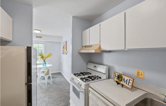 Two Bedroom Apartment Available At Barracks West