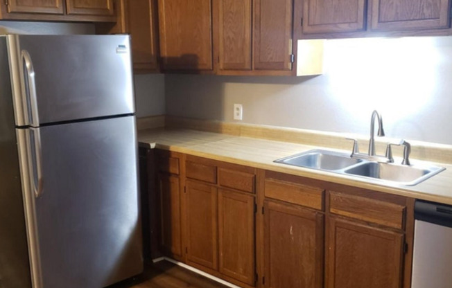 2 beds, 2 baths, $1,250