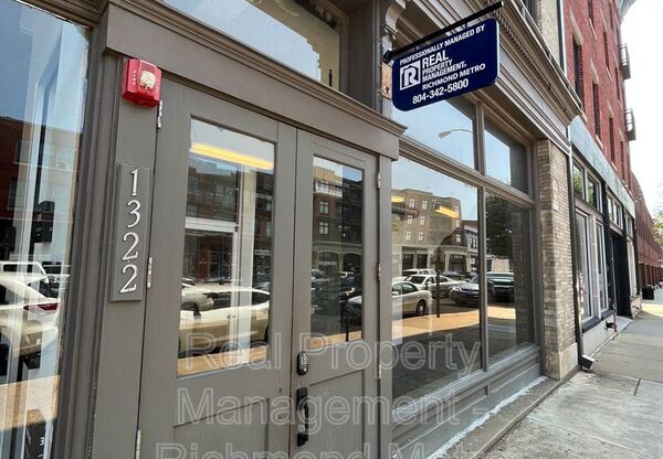 1322 W Broad St