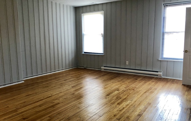 For Rent: Urban Luxury at 914 N. Charles St – Your City Lifestyle Awaits!