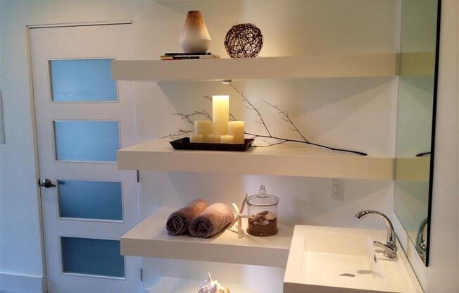 Studio, 1 bath, 600 sqft, $2,895, Unit 216