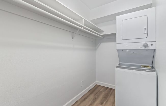 1 bed, 1 bath, $1,125, Unit 16