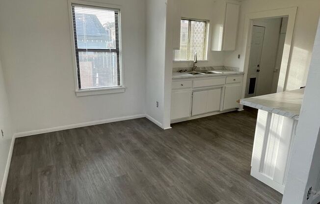 1 bed, 1 bath, 550 sqft, $1,000, Unit 416.5