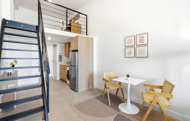 Studio, 1 bath, 390 sqft, $1,895, Unit 304-A