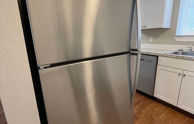 2 beds, 1 bath, 945 sqft, $1,500, Unit 101