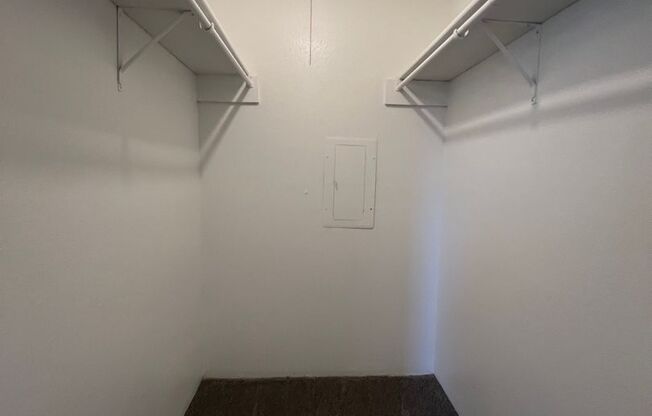 1 bed, 1 bath, 660 sqft, $1,000, Unit 206