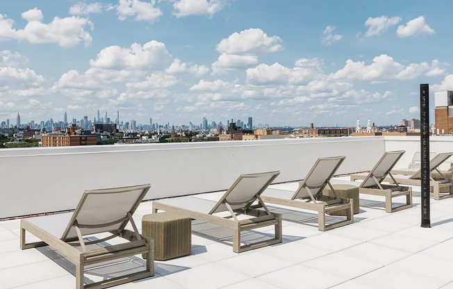 1 bed, 1 bath, $3,589, Unit 303