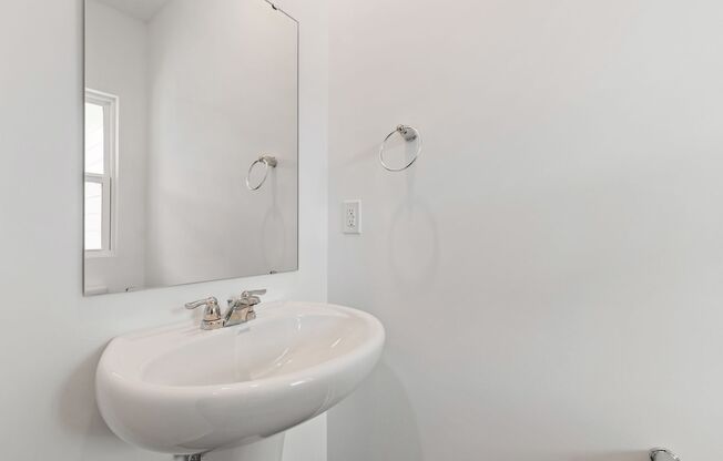 Modern 3-Bedroom Townhome Near Downtown Durham – Limited-Time Offer