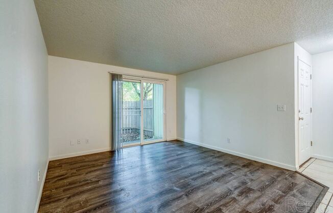 2 beds, 1 bath, 752 sqft, $1,450, Unit 228