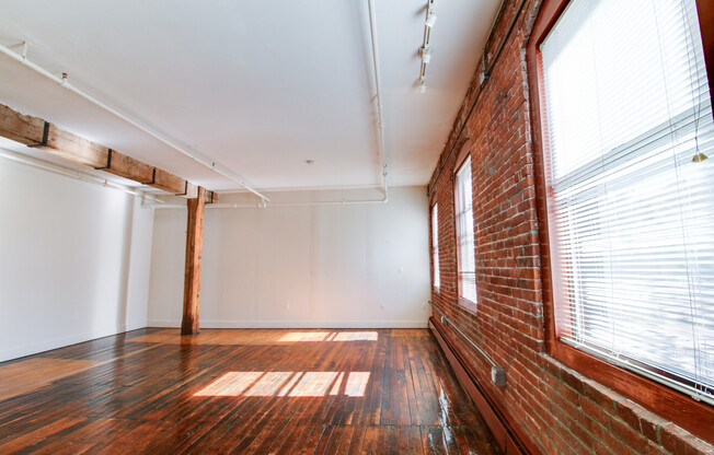 Studio, 1 bath, 650 sqft, $3,000, Unit W105