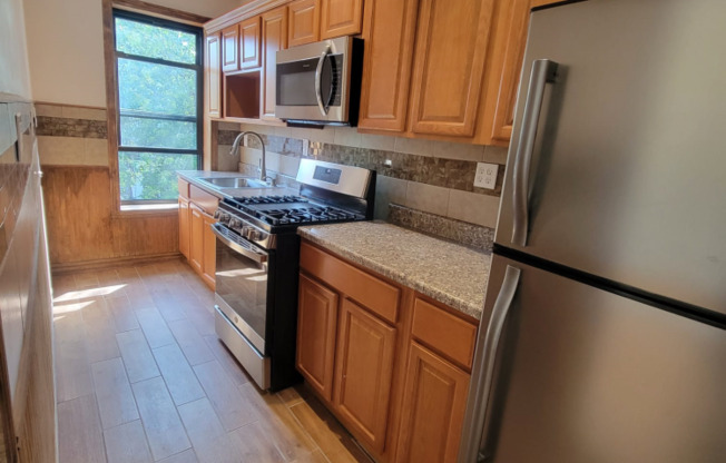 1 bed, 1 bath, $2,700