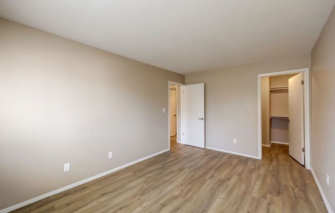 2 beds, 1 bath, $1,299