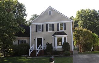 3 Bedroom North Raleigh Home w/ Private, Fenced Backyard