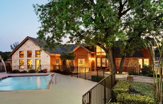Spicewood Springs Apartment Homes