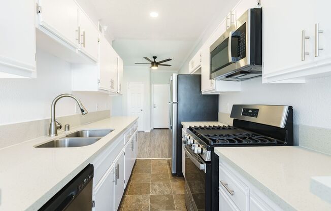 1 bed, 1 bath, 550 sqft, $1,948, Unit 303
