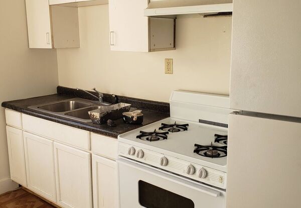 5403 S MAPLEWOOD