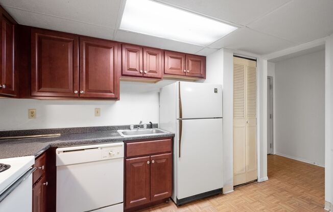 2 beds, 1 bath, 750 sqft, $799, Unit Unit 11