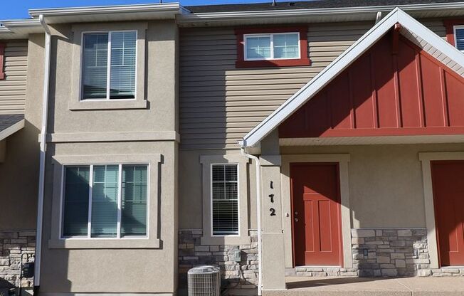 HOLIDAY MOVE-IN SPECIAL! Brand new Santaquin Townhomes