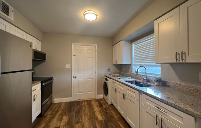 2 beds, 1 bath, 641 sqft, $1,449, Unit 310