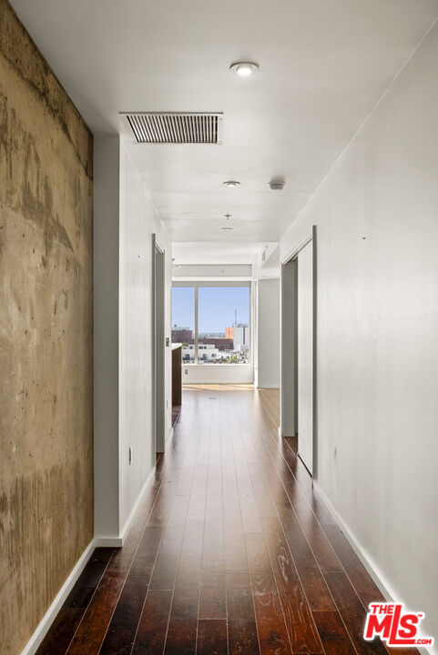 1 bed, 1.5 baths, 1,120 sqft, $4,000, Unit 1103