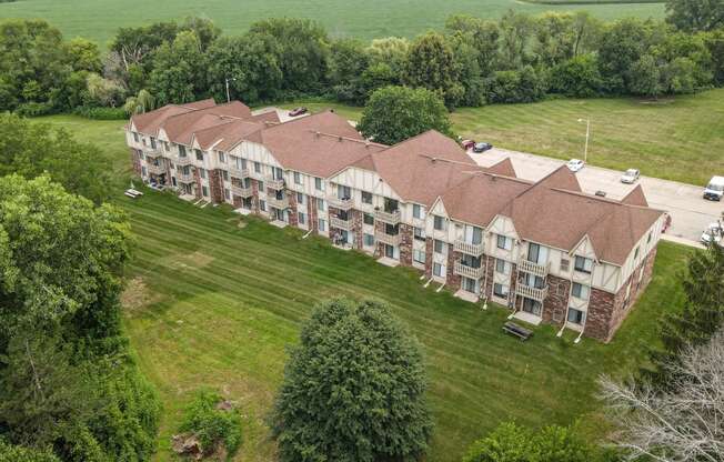 an aerial view of a large apartment complex with a grassy area in front of it at Beacon Hill and Great Oaks Apartments, Rockford, 61109
