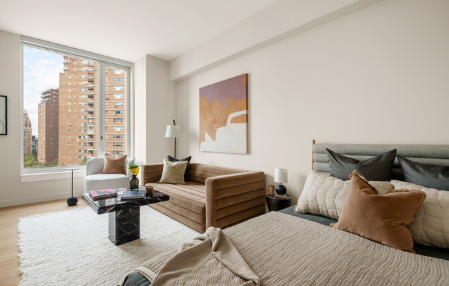 Studio, 1 bath, $6,100, Unit 8O
