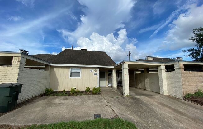 7706 Gladys Ave