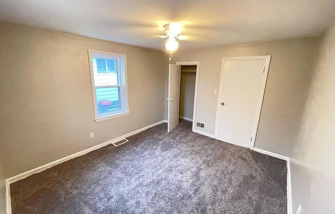 2 beds, 1 bath, $900