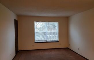 2 beds, 1 bath, 832 sqft, $650, Unit D