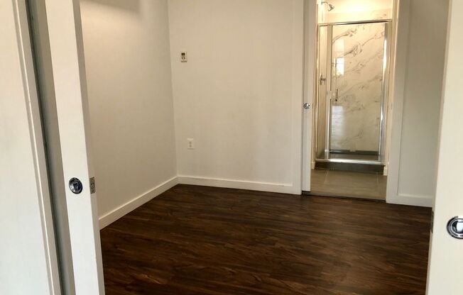 1 bed, 1 bath, 437 sqft, $1,625, Unit 301