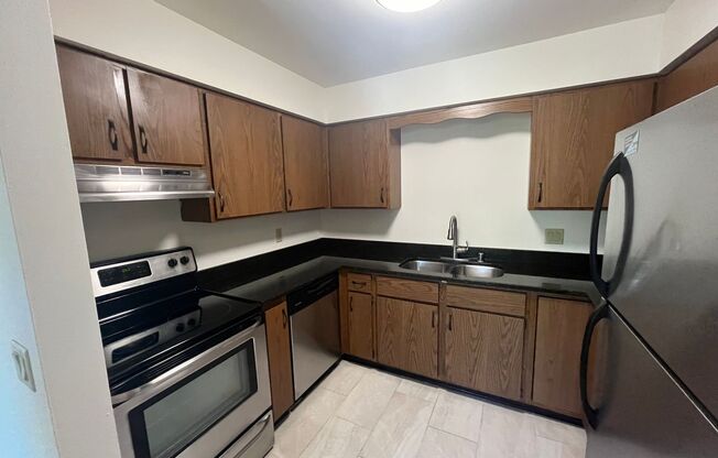 2 beds, 1 bath, $1,675