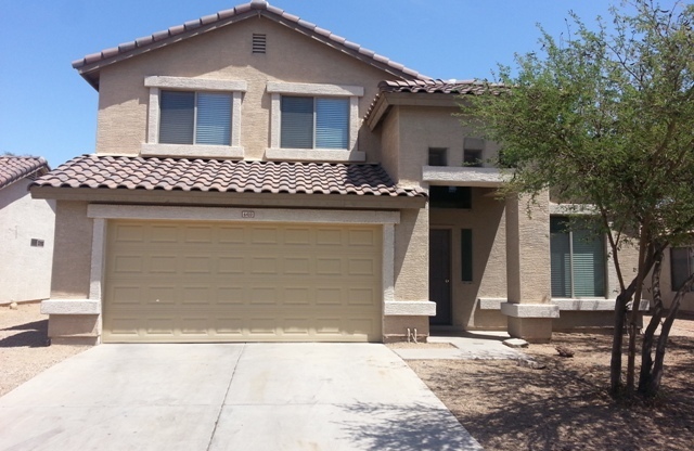 3 bedroom 2.5 bath home with a pool in Park at Terralea is available for 7/1/24 move in