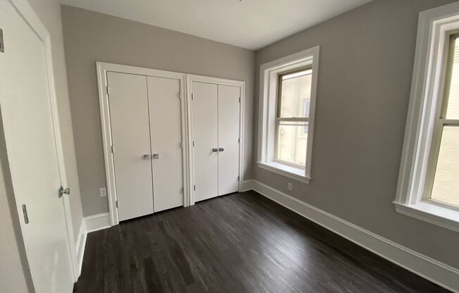 2 beds, 2 baths, 912 sqft, $1,750, Unit 404