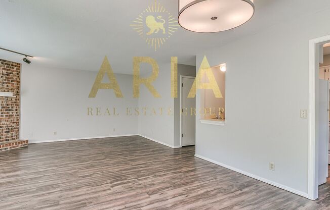 3 beds, 2.5 baths, 1,498 sqft, $1,375, Unit 2809 Belknap Ave.