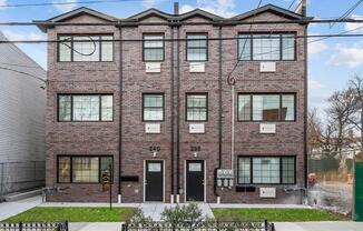 238 WYONA ST