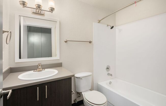 1 bed, 1 bath, 683 sqft, $1,275, Unit 414