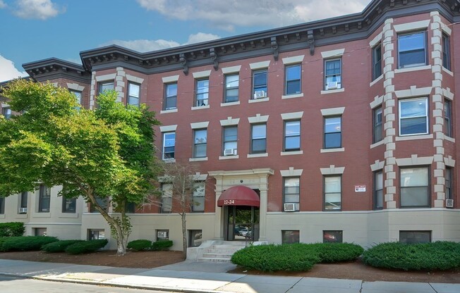 24 GLENVILLE